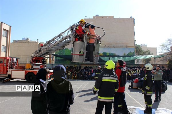 مانور سراسری زلزله و ایمنی ناحیه ۳ اصفهان