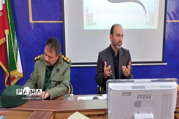 نشست مدیران گروه پیشرفت مدارس در شهرستان دلیجان