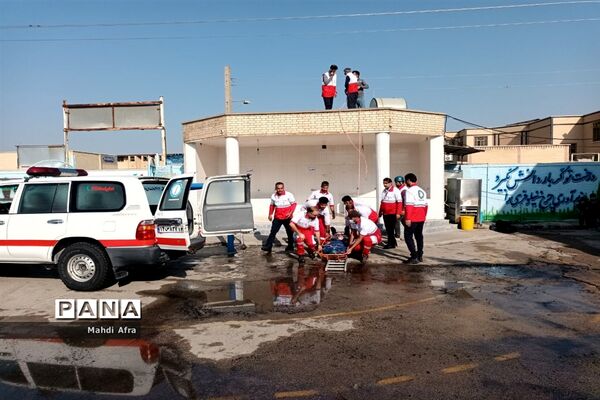 بیست و پنجمین مانور سراسری زلزله و ایمنی در دبستان شهید مرتب بهبهان