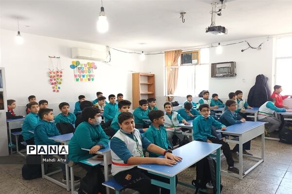 بیست و پنجمین مانور سراسری زلزله و ایمنی در دبستان شهید مرتب بهبهان