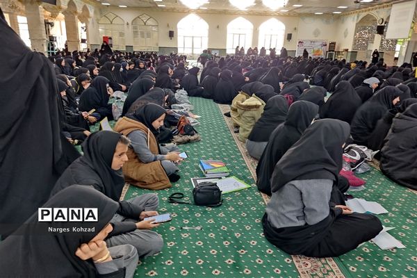 رقابت 1000 دانش‌آموز دختر کاشمر در مسابقه لیگ جت