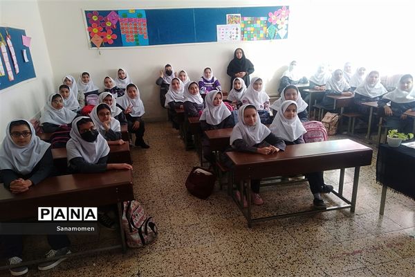 پخش نذری به مناسبت شهادت زهرا(س)