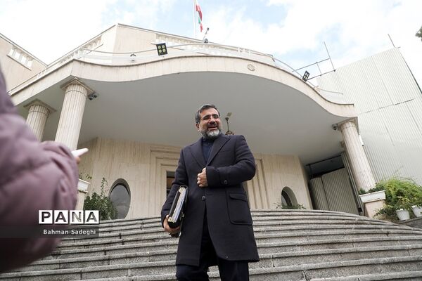 اعضای هیأت دولت در جمع خبرنگاران - ۸ آذر ۱۴۰۲