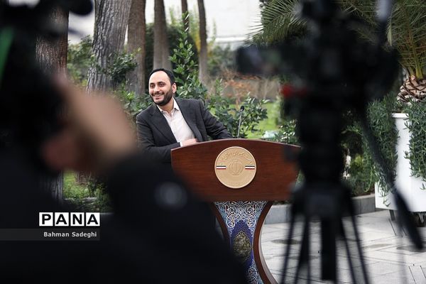 اعضای هیأت دولت در جمع خبرنگاران - ۸ آذر ۱۴۰۲