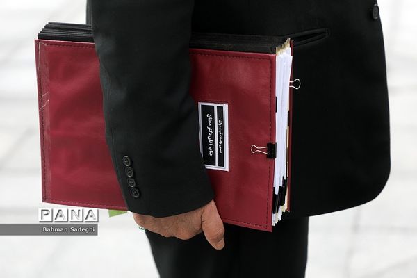 اعضای هیأت دولت در جمع خبرنگاران - ۸ آذر ۱۴۰۲