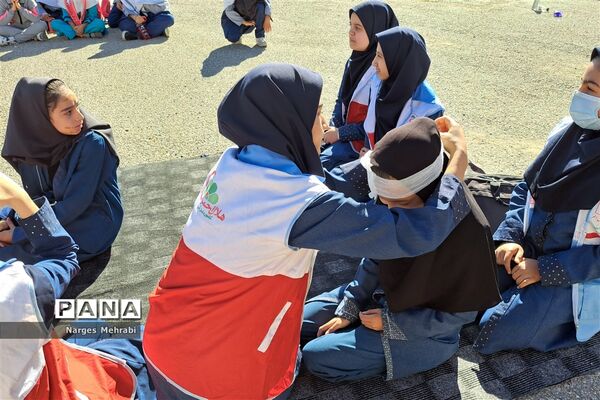 بیست و پنجمین مانور سراسری زلزله در مدارس شهر سورمق