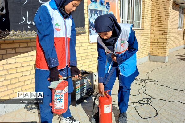 بیست و پنجمین مانور سراسری زلزله در مدارس شهر سورمق