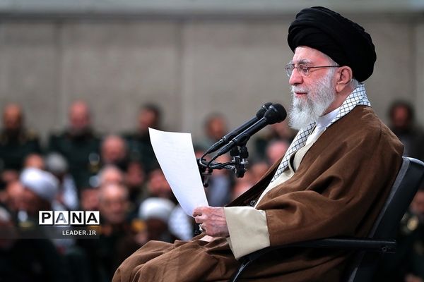 دیدار هزاران نفر از بسیجیان با رهبر معظم انقلاب