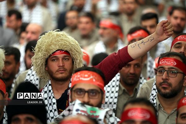 دیدار هزاران نفر از بسیجیان با رهبر معظم انقلاب