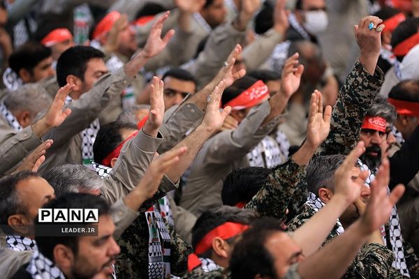 دیدار هزاران نفر از بسیجیان با رهبر معظم انقلاب