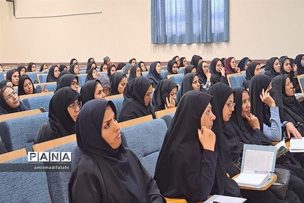 گردهمایی کارشناسان تربیت‌بدنی و سلامت نواحی و مناطق استان یزد در ابرکوه