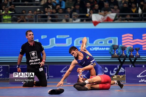 فینال لیگ برتر کشتی آزاد