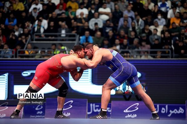 فینال لیگ برتر کشتی آزاد