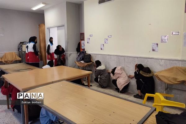 مانور زلزله در مدرسه شهدای غزه شهرستان بجنورد