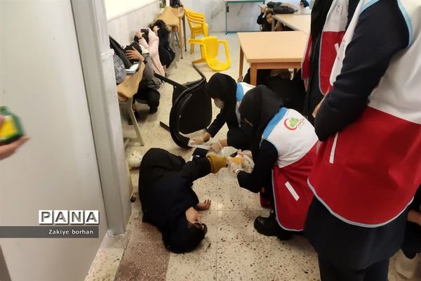 مانور زلزله در مدرسه شهدای غزه شهرستان بجنورد