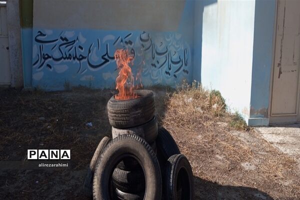 آیین نمادین مانور زلزله در دبیرستان شهید مطهری شهرستان فیروزکوه