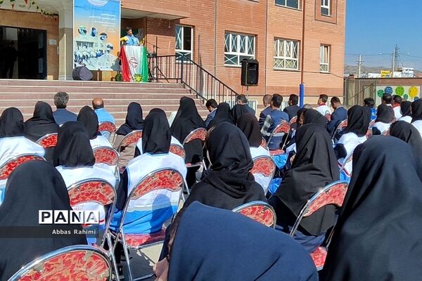 بیست‌وپنجمین مانور زلزله در مدرسه سحر پاکدشت