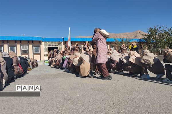بیست و پنجمین مانور سراسری زلزله و ایمنی در حاجی آباد