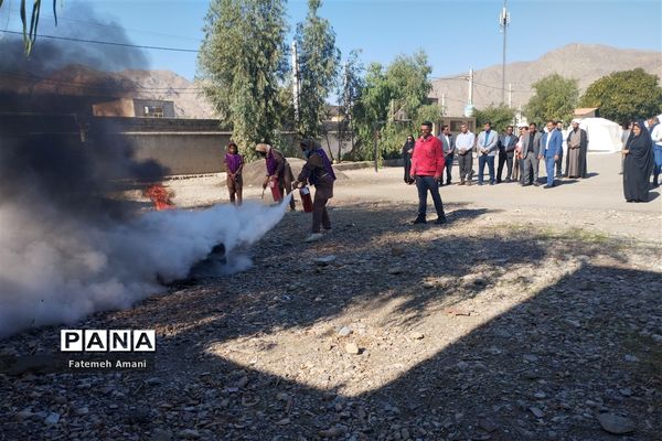 بیست و پنجمین مانور سراسری زلزله و ایمنی در حاجی آباد