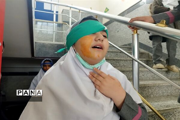 بیست و پنجمین مانور زلزله و ایمنی در دبستان دخترانه حضرت رقیه آزادمون‌ محمودآباد