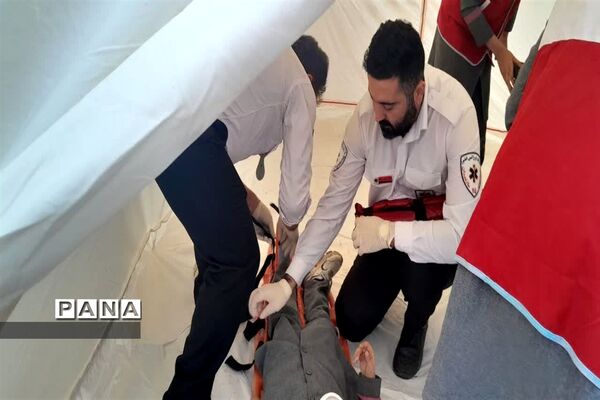 بیست و پنجمین مانور زلزله و ایمنی در دبستان دخترانه حضرت رقیه آزادمون‌ محمودآباد