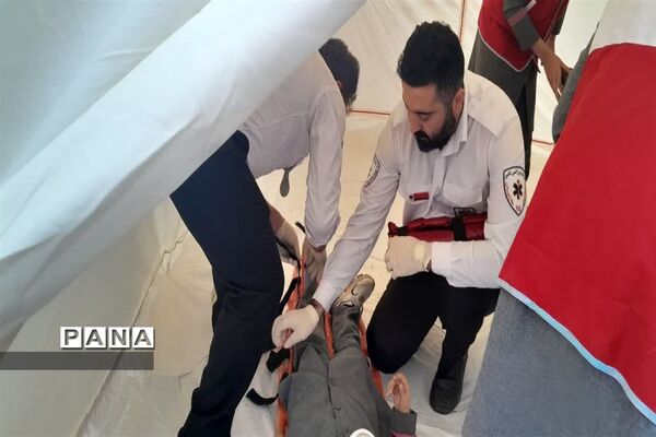 بیست و پنجمین مانور زلزله و ایمنی در دبستان دخترانه حضرت رقیه آزادمون‌ محمودآباد