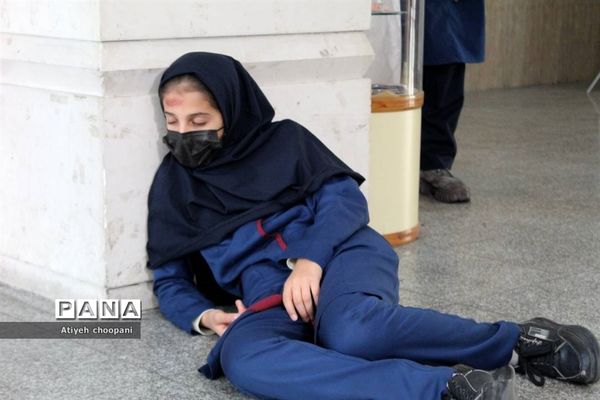 آیین بیست و پنجمین مانور سراسری زلزله با شعار (مدرسه ایمن، جامعه تاب‌آور)