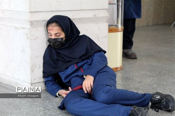 آیین بیست و پنجمین مانور سراسری زلزله با شعار (مدرسه ایمن، جامعه تاب‌آور)