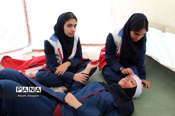 آیین بیست و پنجمین مانور سراسری زلزله با شعار (مدرسه ایمن، جامعه تاب‌آور)