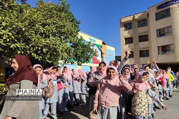 بازدید علمی دانش‌آموزان دبستان شاهد فاطمه الزهرا(س)ازموزه تاریخ طبیعی و تکنولوژی دانشگاه شیراز