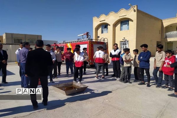 بیست و پنجمین مانور سراسری زلزله و ایمنی در مناطق 23 گانه استان هرمزگان