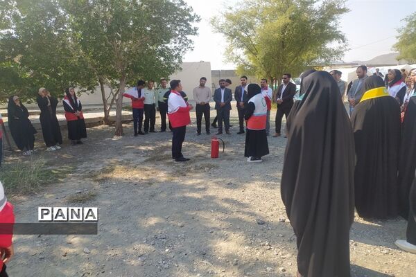 بیست و پنجمین مانور سراسری زلزله و ایمنی در مناطق 23 گانه استان هرمزگان