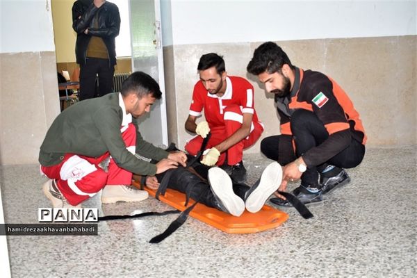 بیست و پنجمین مانور زلزله و ایمنی در مدارس بهاباد یزد