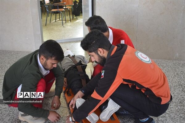بیست و پنجمین مانور زلزله و ایمنی در مدارس بهاباد یزد