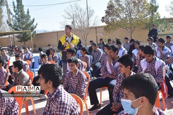 بیست و پنجمین مانور زلزله و ایمنی در مدارس بهاباد یزد