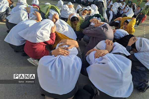 برگزاری مانور زلزله در دبستان افشار نژاد ۲