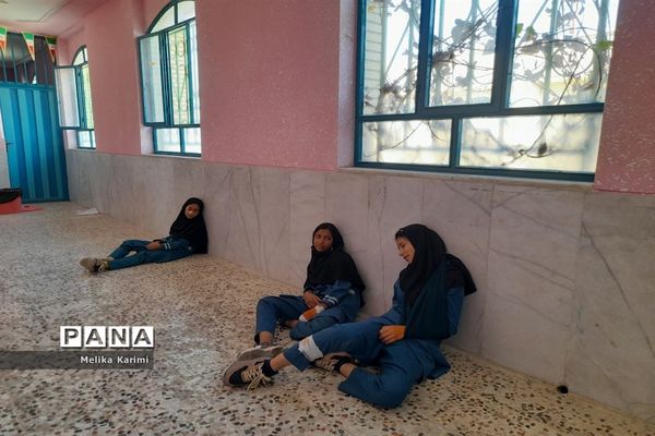 مانور زلزله در دبیرستان دخترانه شهید‌اژدری کوهمره نودان