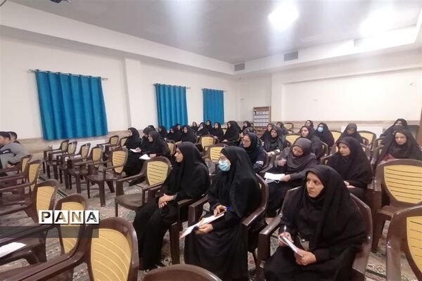 برگزاری جلسه کارگاه آموزشی شهید همت در شهرستان مهریز