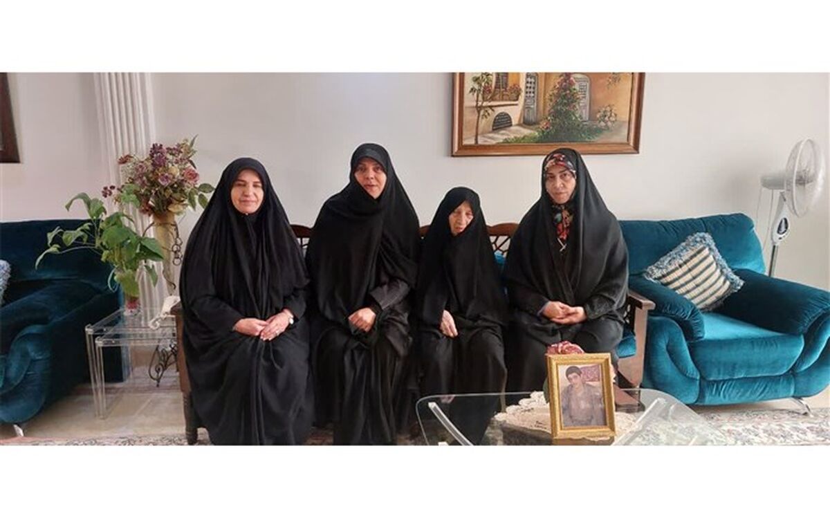 تکریم خانواده شهدا وظیفه همگانی است