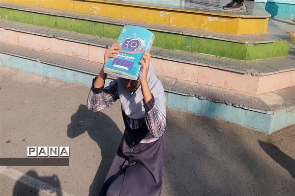 برگزاری کارگاه آموزشی مانور زلزله ویژه دانش‌آموزان و والدین دبستان معلم  و هدف شهرستان کاشمر