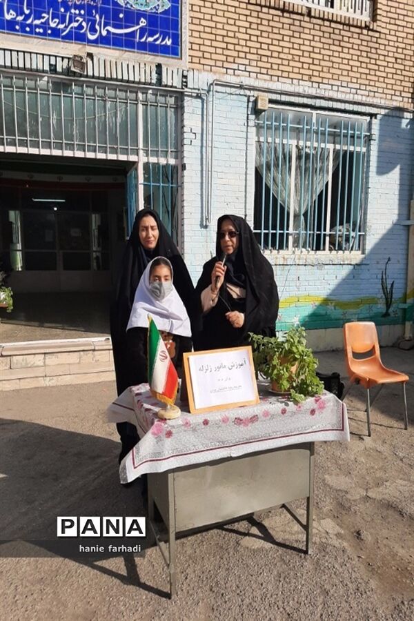 مانور زلزله درآموزشگاه ربابه هاشمیان یزدی شیروان