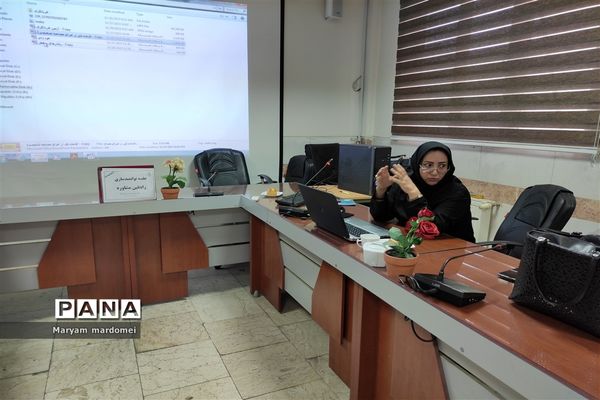 اولین کارگاه توانمند‌سازی ویژه مشاوران شهرستان‌قرچک