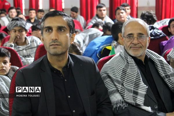مراسم تقدیر از دانش‌آموزان فعال بسیجی ناحیه یک بهارستان