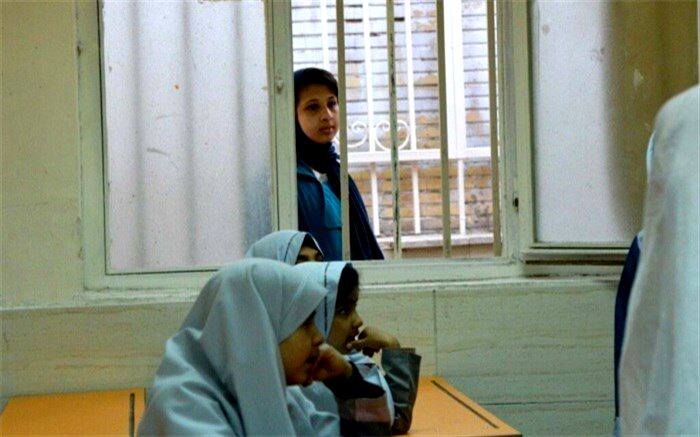 معلمانم انگیزه ادامه تحصیل را در من زنده کردند