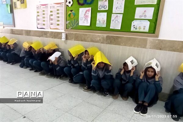 ‌آژیر مانور زلزله در خلیل آباد