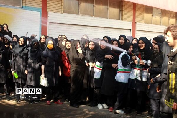 برگزاری مانور زلزله در دبیرستان‌های قم