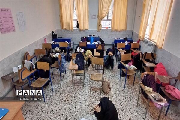 برگزاری مانور زلزله در دبیرستان اسلامبولچی ناحیه ۶