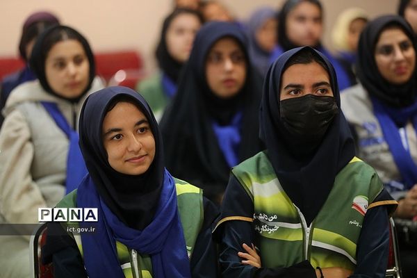 اردوی علمی راهیان پیشرفت دانش‌آموزی ‌از سازمان فضایی ایران