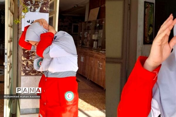 برگزاری مراسم مانور زلزله در دبستان حضرت ابوالفضل(ع) ناحیه یک شیراز
