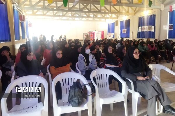 کارگاه عفاف و حجاب در هنرستان کامیاب در ناحیه یک شیراز